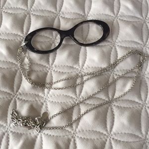 Mini magnifying specs/necklace